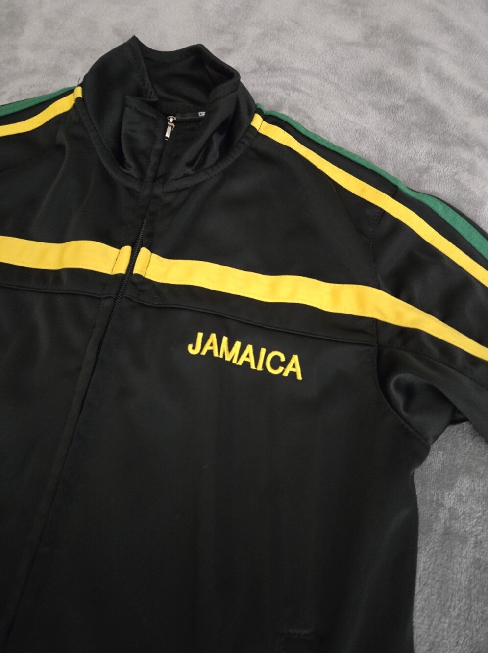 Jamaica 🇯🇲 zip up jacket! Kids 10/12